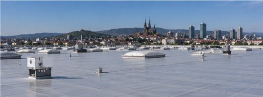 Praha-zaverecna-kontrola-ploche-strechy