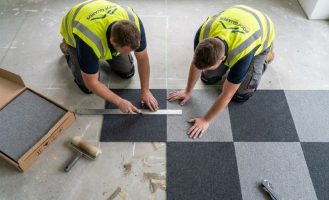 roof-guards-office-interier-montaz-podlahy-