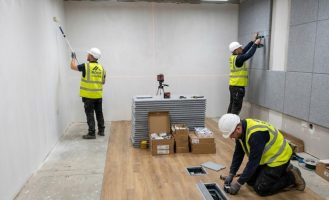 roof-guards-office-interier-oprava-steny-
